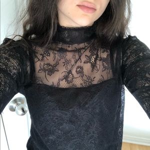 Black dantel blouse